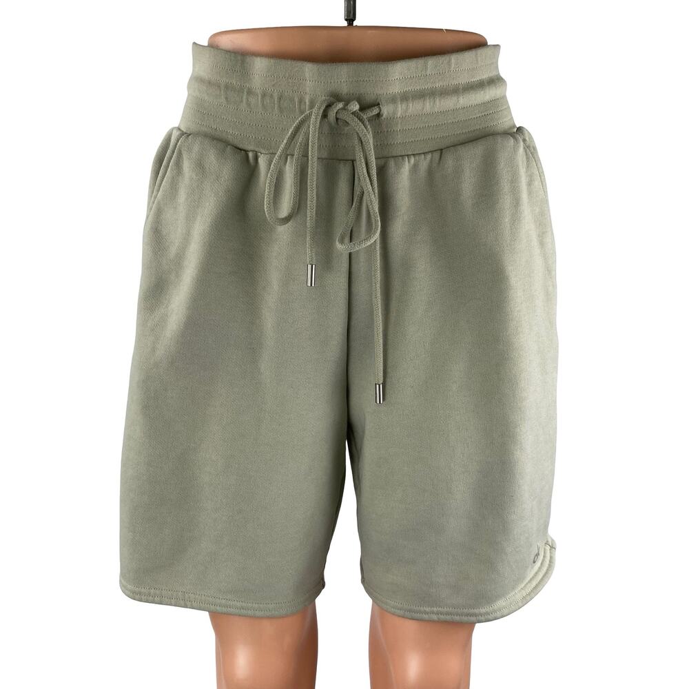 Alo Yoga Chill Men's Green Gray Gym Athletic Activewear Running Sweat Shorts S